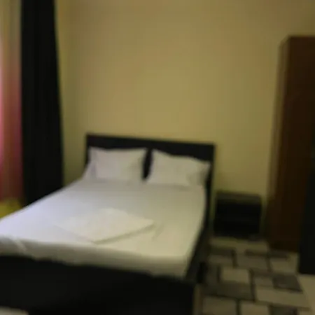 Apartment Denis *